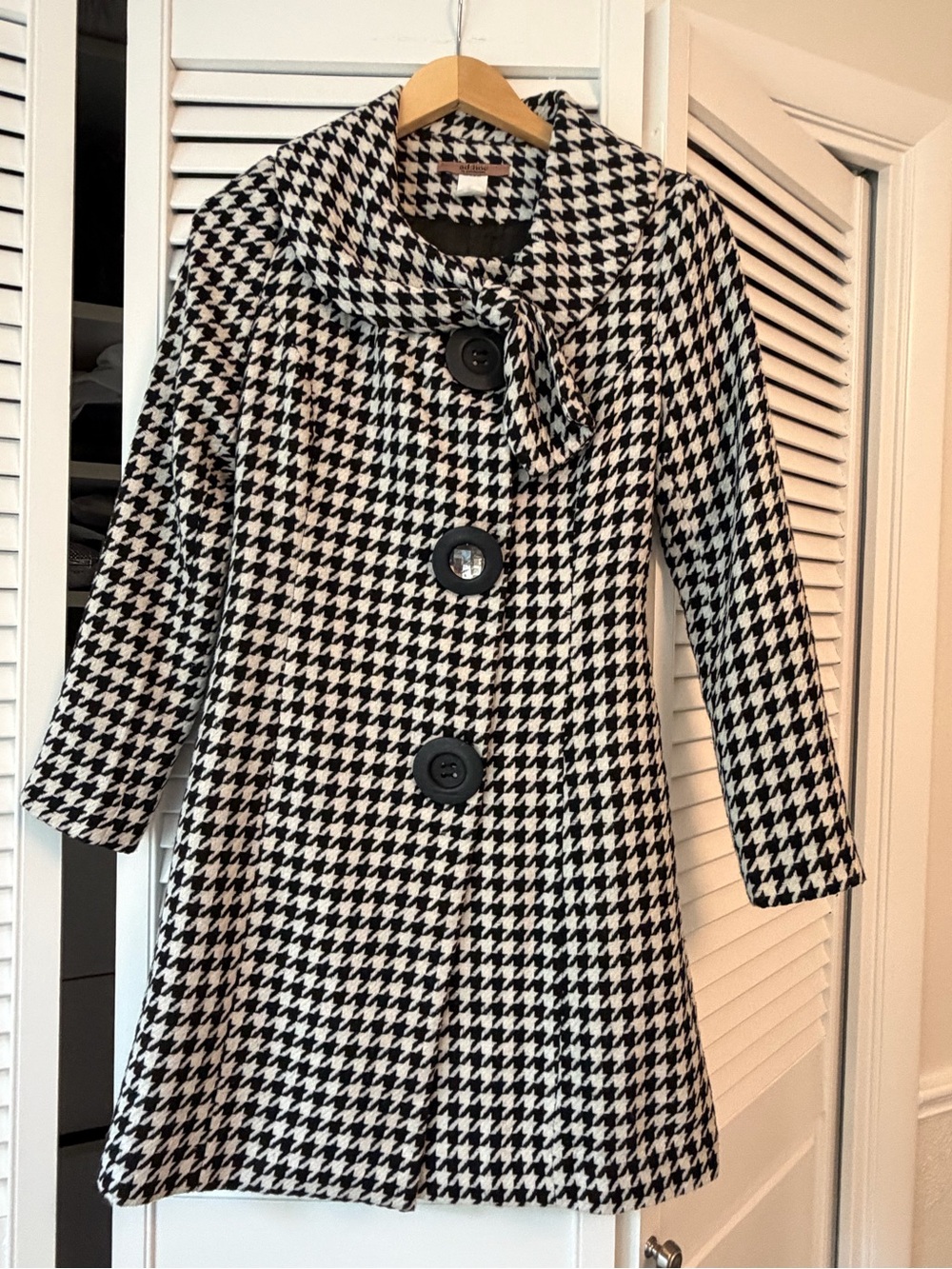 Black & White Houndstooth Pea Coat with Button Front